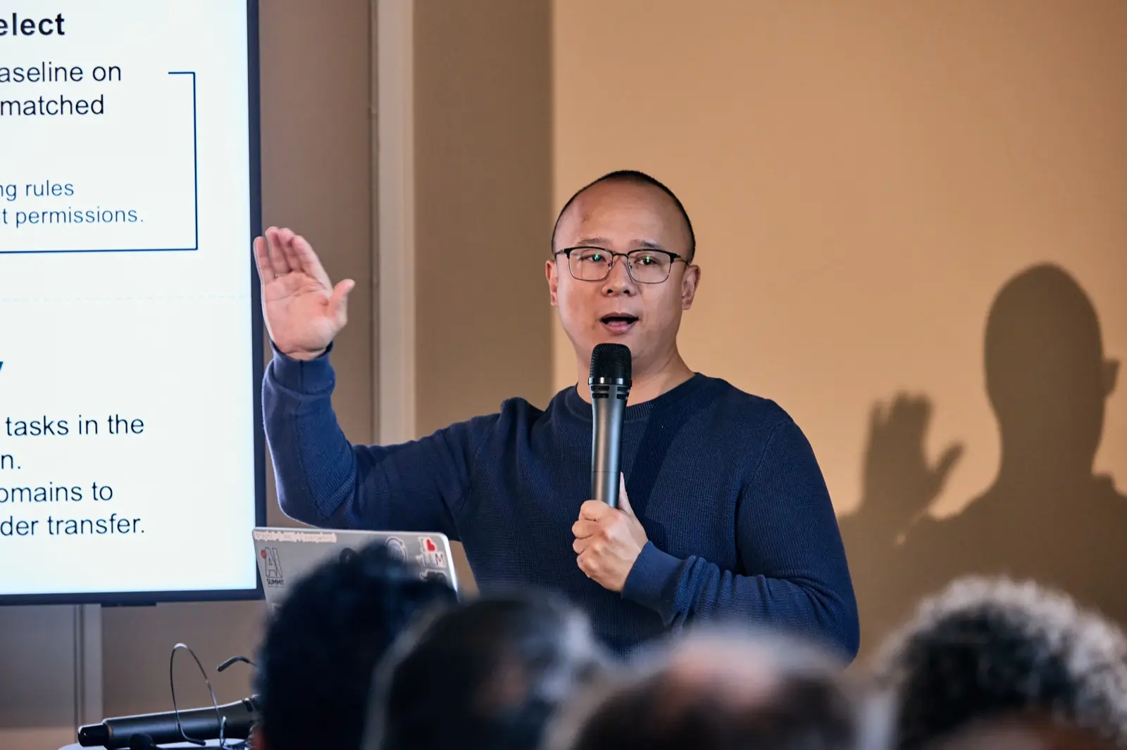 Lele Cao explaining the universal improvement loop